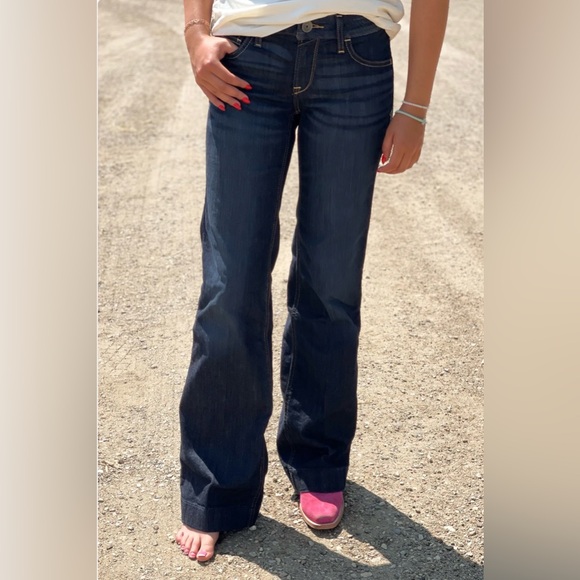 Ariat Jeans - Picture 2 of 4